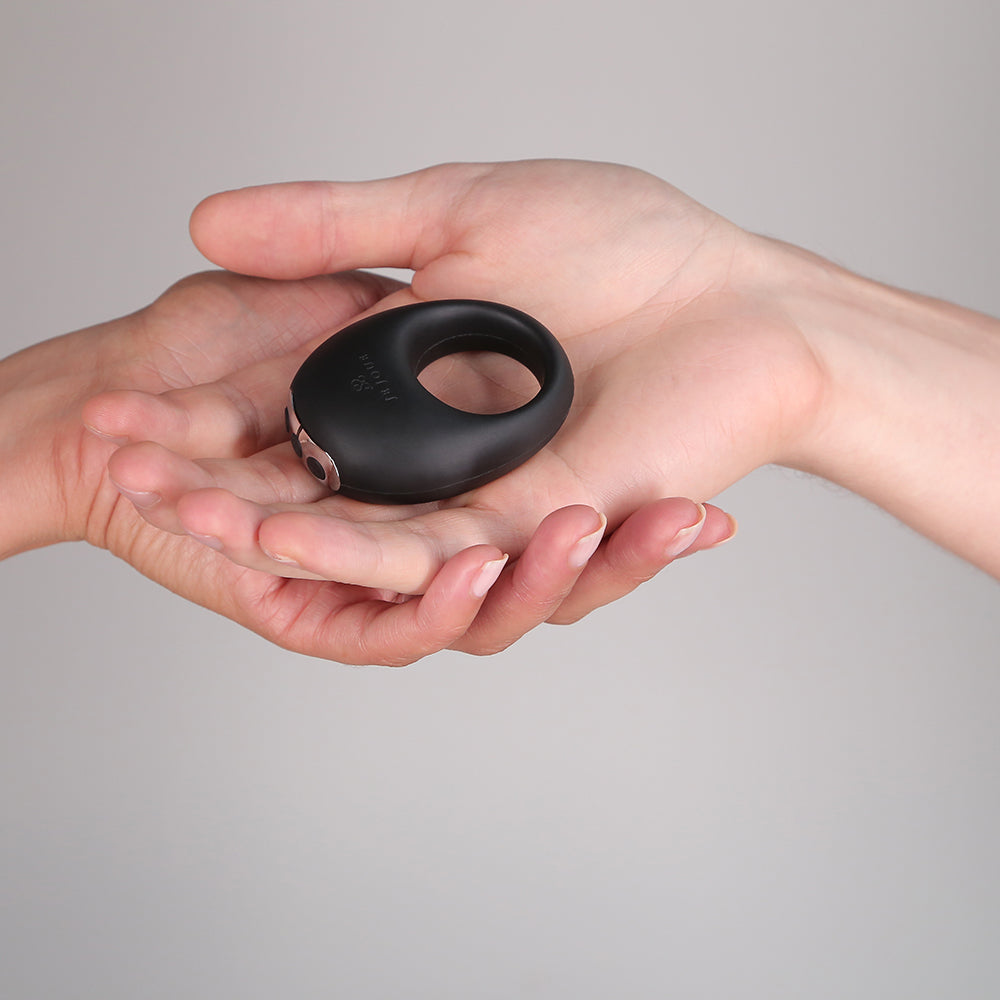 Je Joue Mio Rechargeable Vibrating Silicone Cock Ring Black