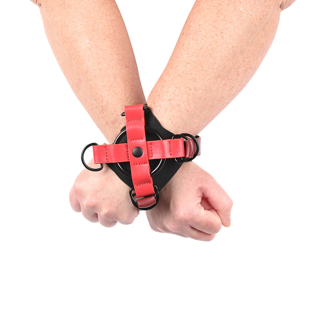 Sportsheets Sex & Mischief Ex''s & Oh''s Cross Cuffs