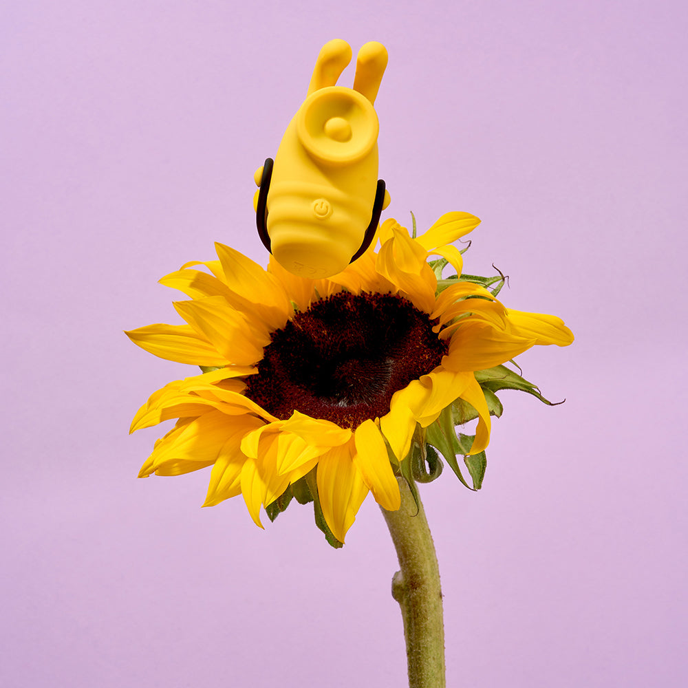 Camtoyz Clitoral Thumper Bumble Bee