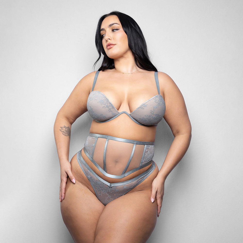 Fantasy Lingerie Elusive Mila Molded Cup Bra, Waist Cincher and Thong Panty 3XL/4XL
